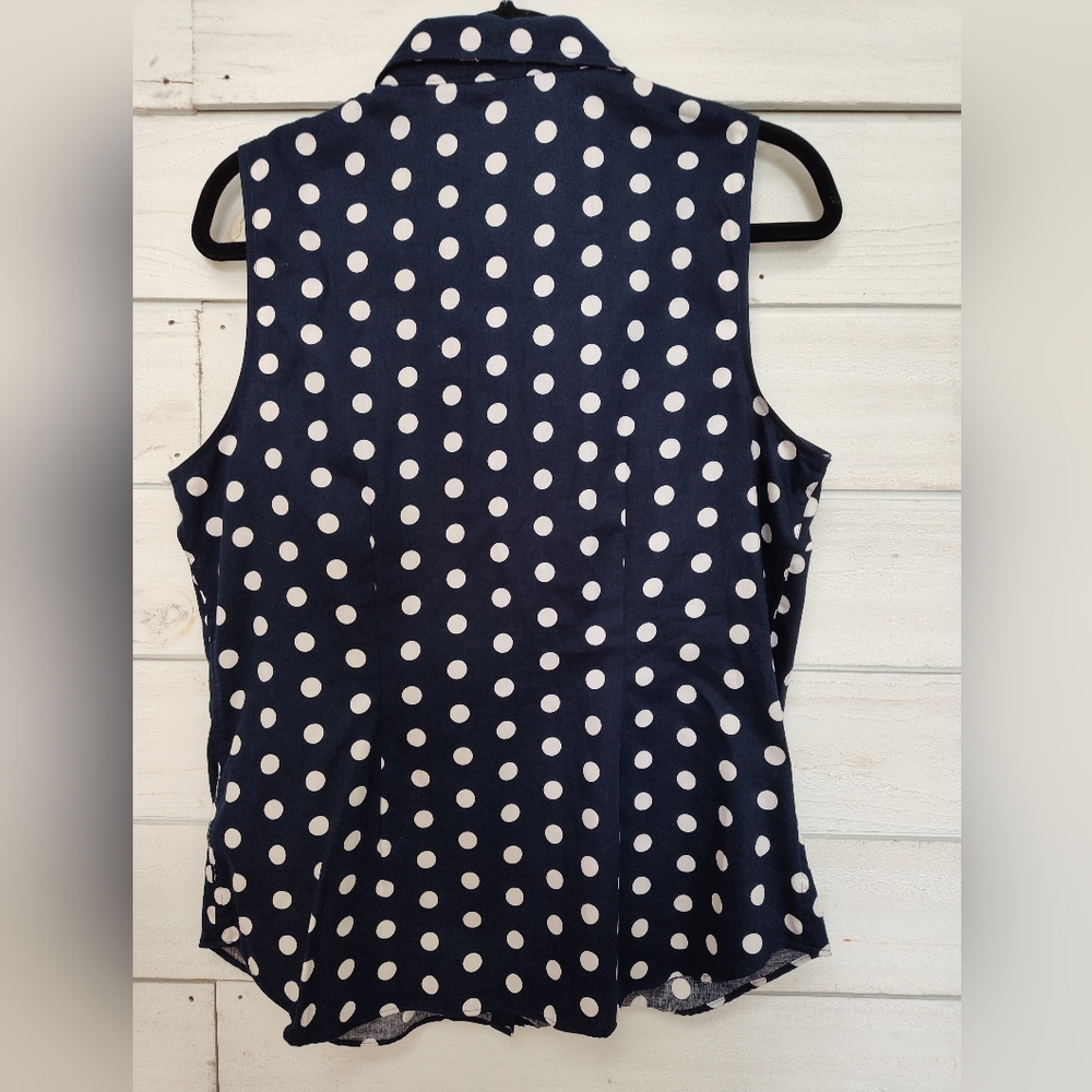 Chaps sleeveless buttondown - Picture 3 of 6